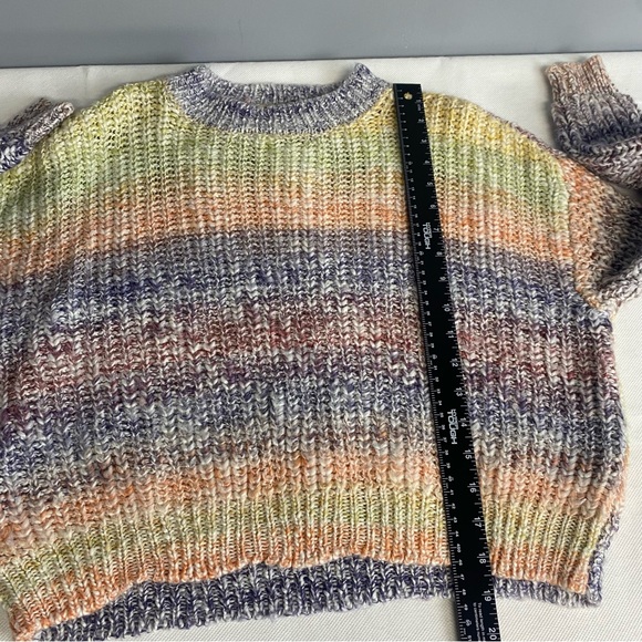 Multicolor Knit Women's Sweater - Picture 12 of 13